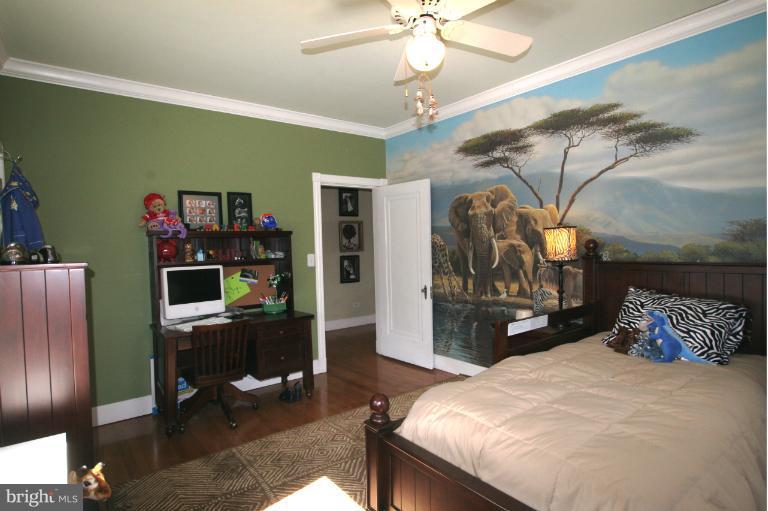 1525 North Glebe Road Arlington, VA 22207 - Photo 29 of 30 Bedroom Two