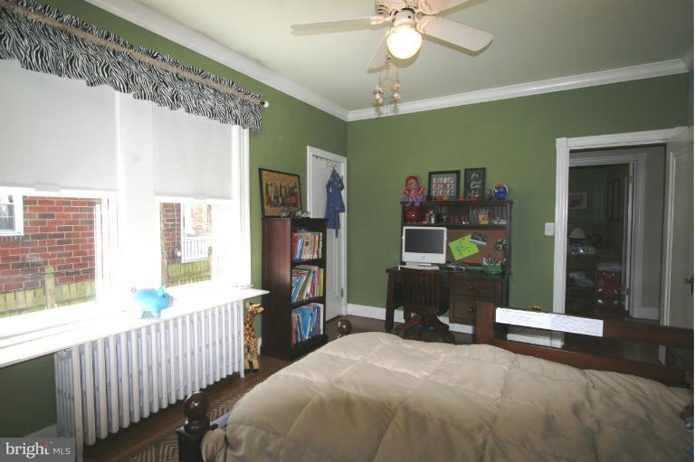 1525 North Glebe Road Arlington, VA 22207 - Photo 8 of 30 Bedroom Two