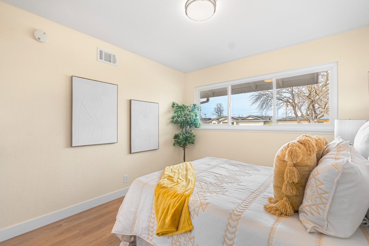 6938 West Riverside Way San Jose, CA 95129 - Photo 4 of 17 Gallery Image 4