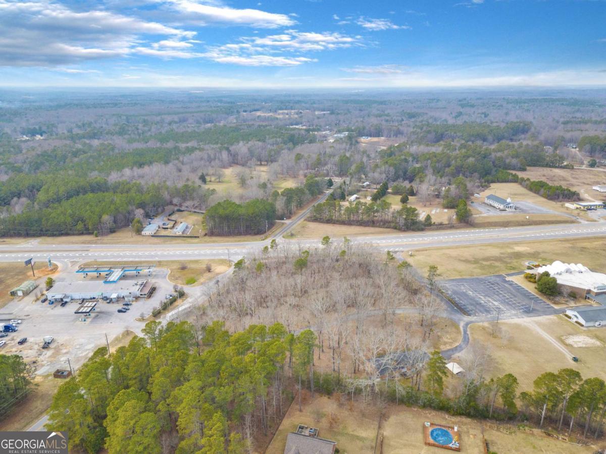 540-542 Harve Mathis Road Athens, GA 30646 - Photo 6 of 15 a view of a city from a terrace