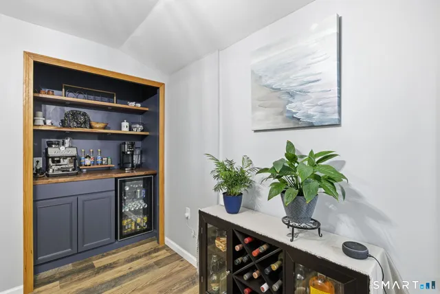 $435,000 | 119 Farview Avenue, Wolcott, CT 06716