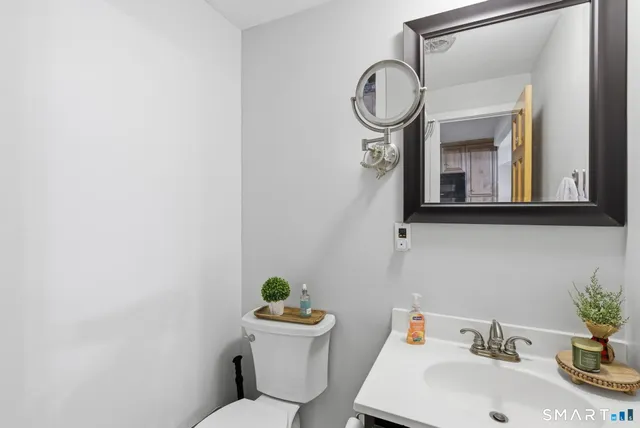 $435,000 | 119 Farview Avenue, Wolcott, CT 06716