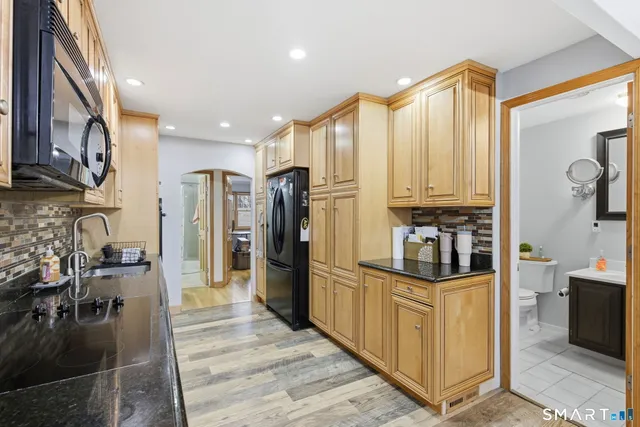 $435,000 | 119 Farview Avenue, Wolcott, CT 06716