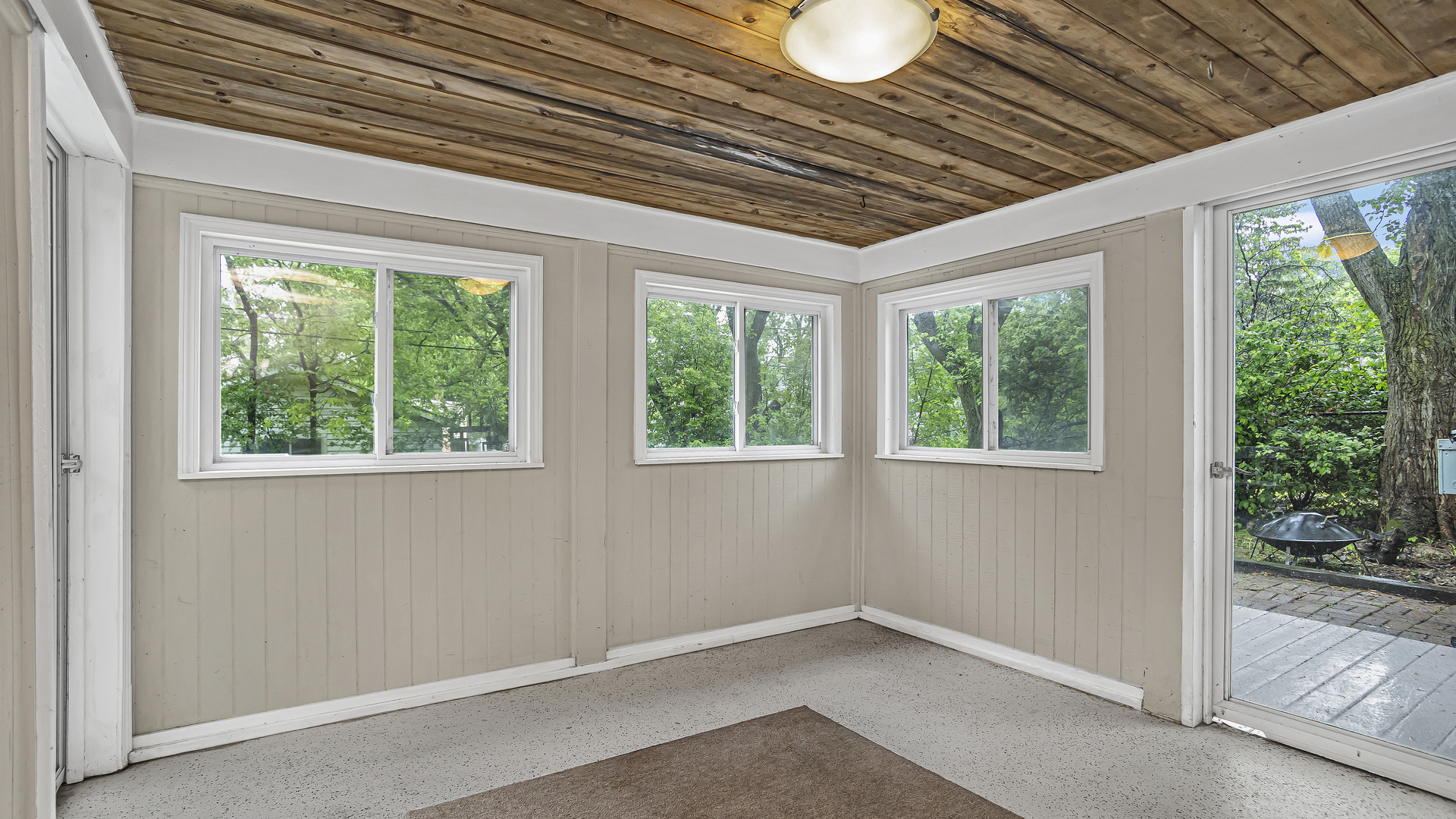 1355 Ridge Road Highland Park, IL 60035 - Photo 20 of 26 Gallery Image 20