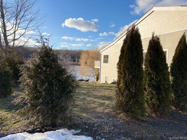 $6,400 | 905 Oakridge Cmns, South Salem, NY 10590