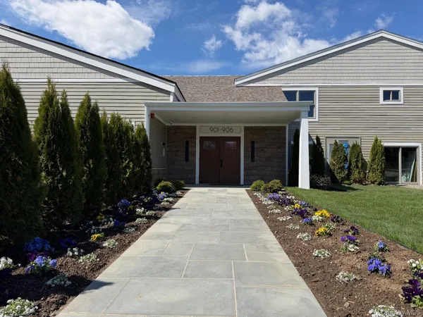 $6,400 | 905 Oakridge Cmns, South Salem, NY 10590
