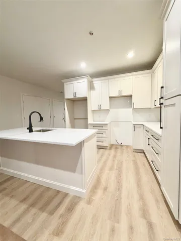 $6,400 | 905 Oakridge Cmns, South Salem, NY 10590