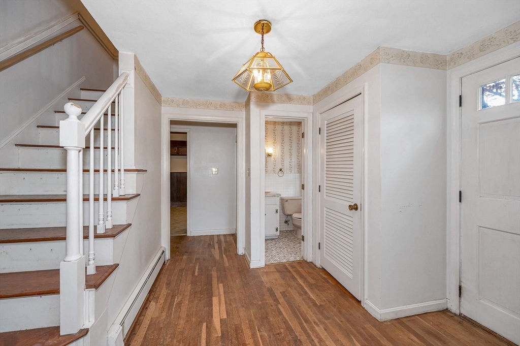 104 Meadowview Road North Andover, MA 01845 - Photo 12 of 42 Gallery Image 12