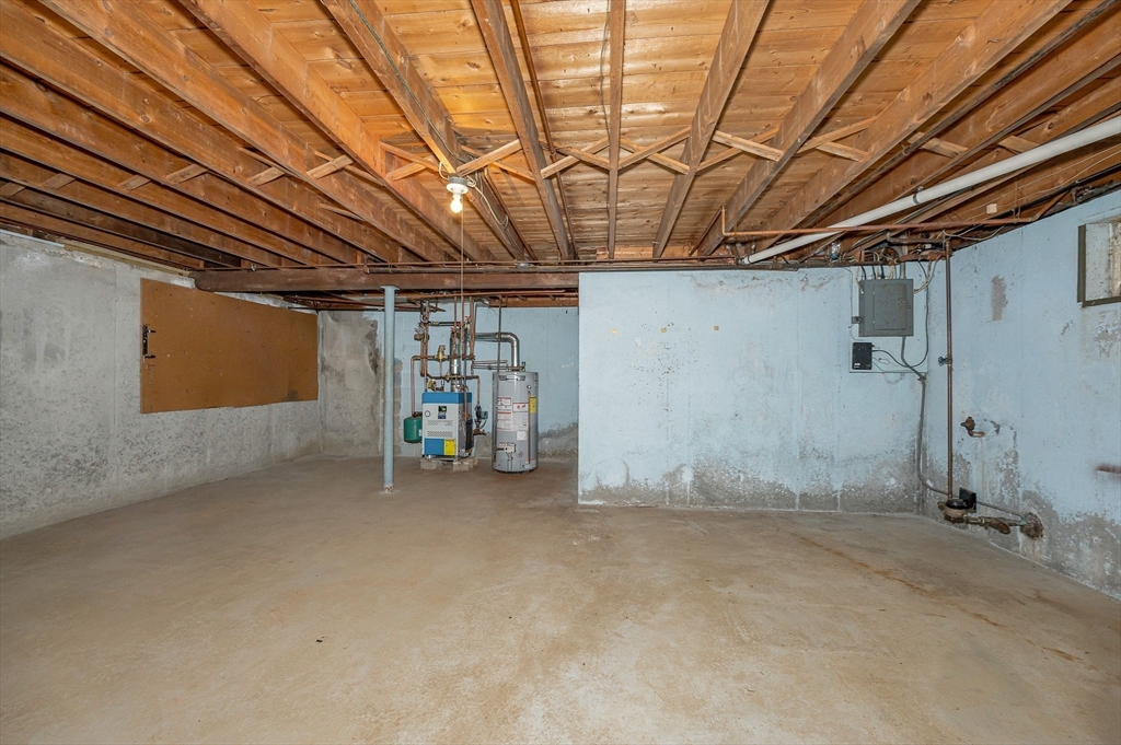 104 Meadowview Road North Andover, MA 01845 - Photo 30 of 42 Gallery Image 30