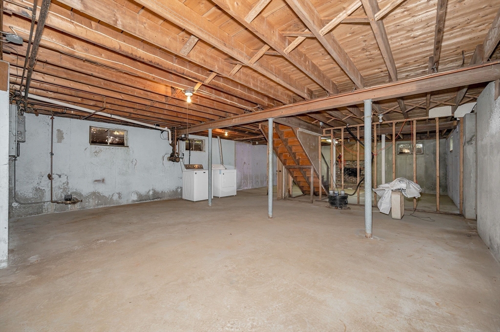 104 Meadowview Road North Andover, MA 01845 - Photo 31 of 42 Gallery Image 31