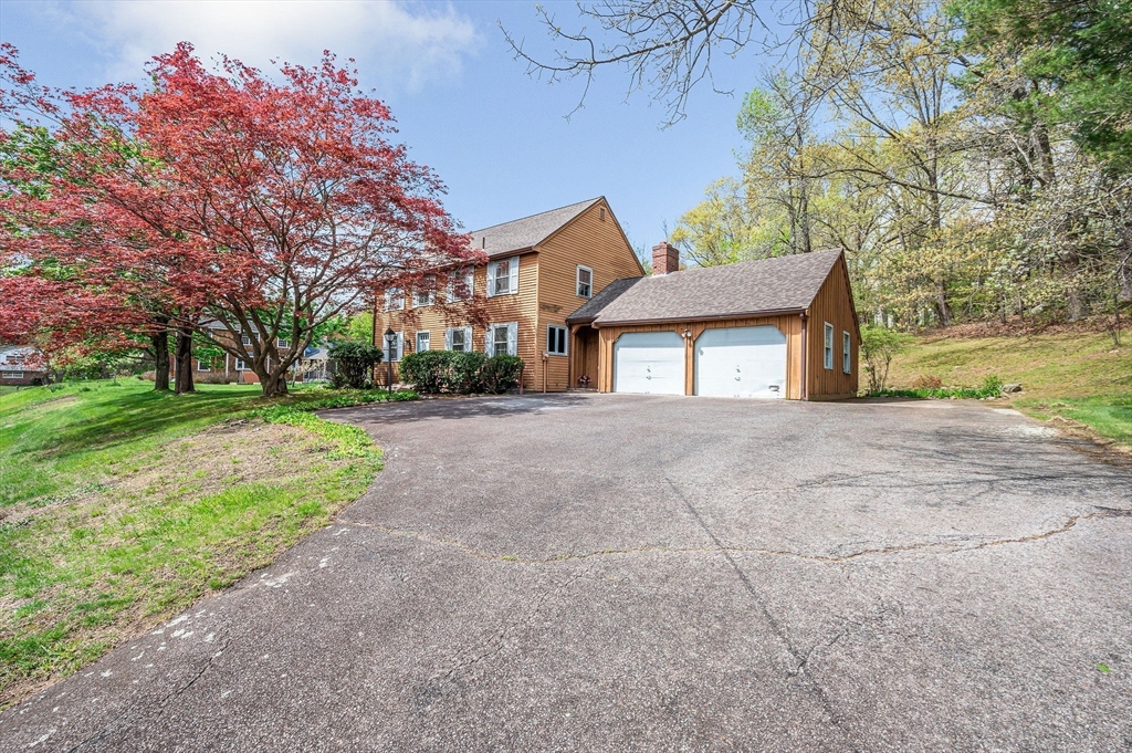 104 Meadowview Road North Andover, MA 01845 - Photo 34 of 42 Gallery Image 34