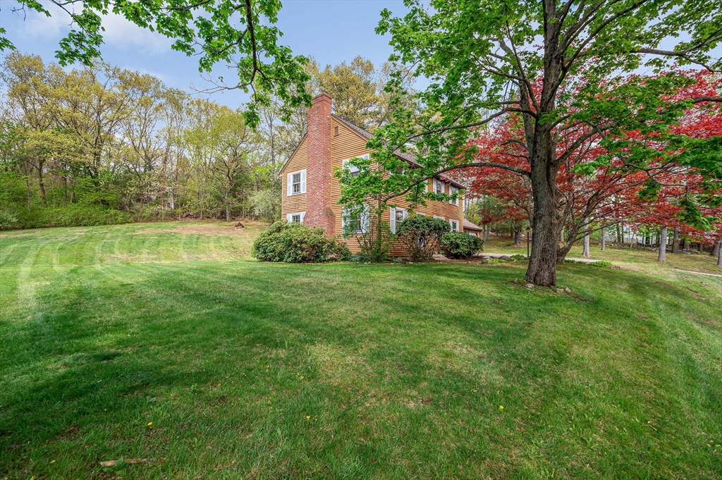 104 Meadowview Road North Andover, MA 01845 - Photo 36 of 42 Gallery Image 36