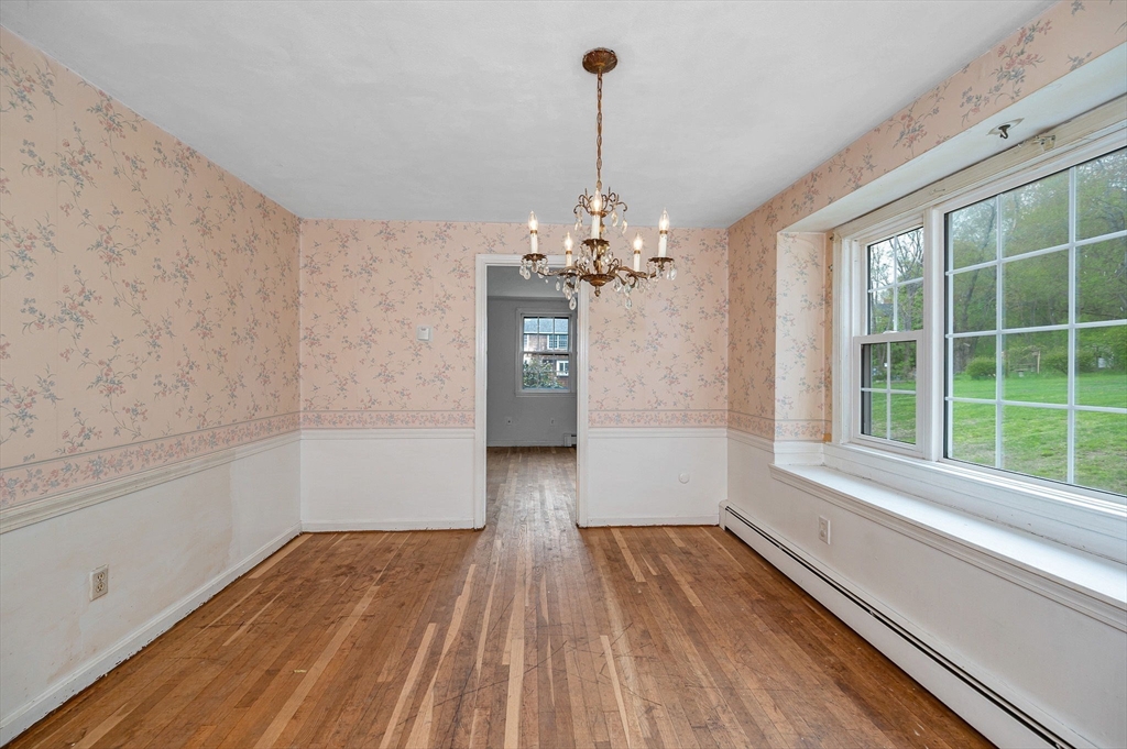 104 Meadowview Road North Andover, MA 01845 - Photo 7 of 42 Gallery Image 7