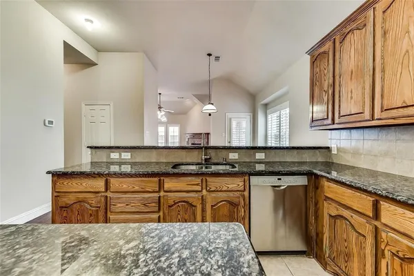 $2,750 | 34 Painted Rock Court, Frisco, TX 75033