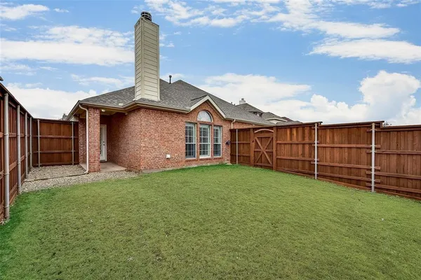 $2,750 | 34 Painted Rock Court, Frisco, TX 75033