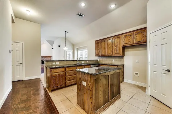 $2,750 | 34 Painted Rock Court, Frisco, TX 75033