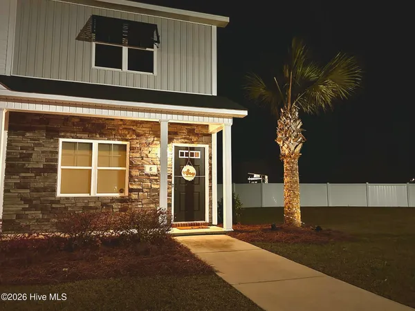 $1,700 | 8 Catalina Circle, Swansboro, NC 28584