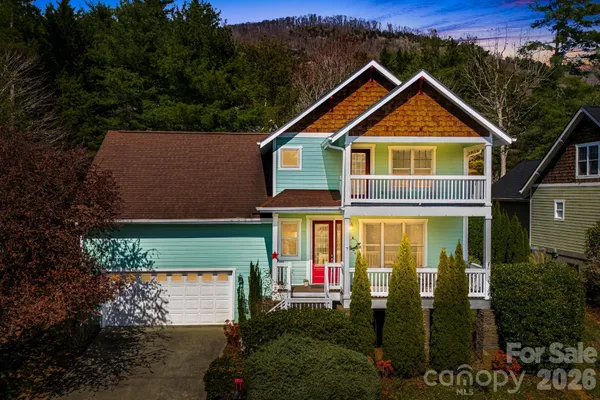 $630,000 | 7 Oakhaven Terrace, Asheville, NC 28803