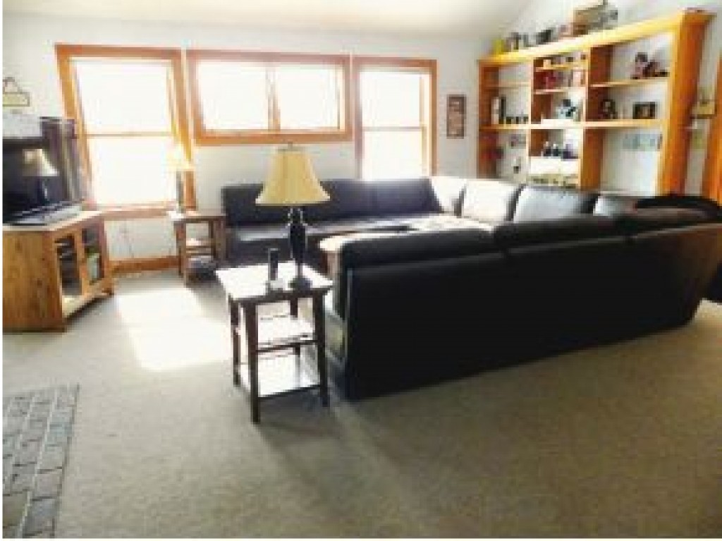 35 Tighe Farm Road Wilton, NH 03086 - Photo 4 of 36 Gallery Image 4
