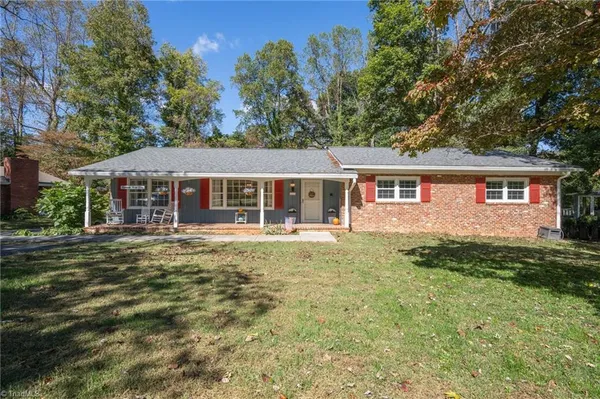$285,000 | 1841 Turfwood Drive, Pfafftown, NC 27040