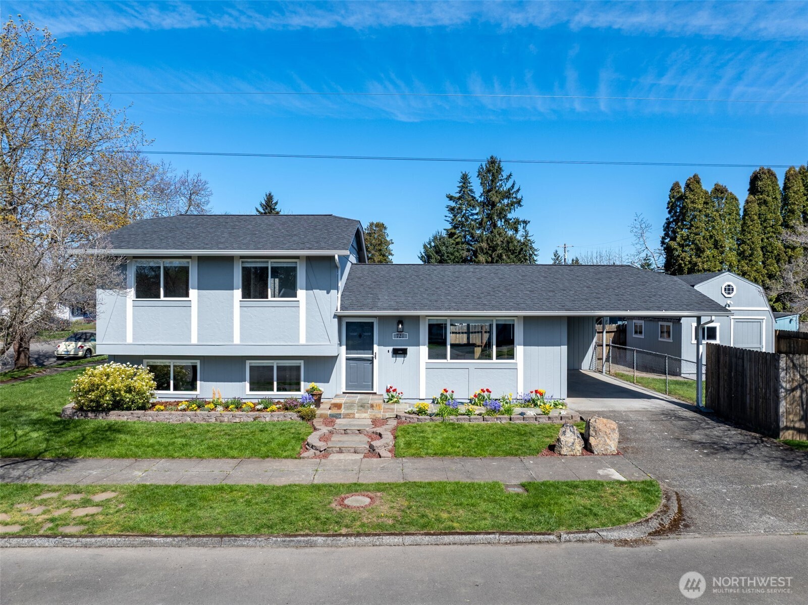 721 West 4th Street Centralia, WA 98531 - Photo 3 of 39