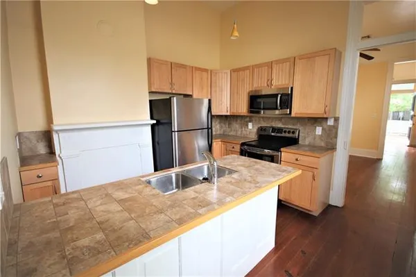 $1,200 | 3130 Chippewa Street, New Orleans, LA 70115