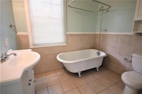 $1,200 | 3130 Chippewa Street, New Orleans, LA 70115