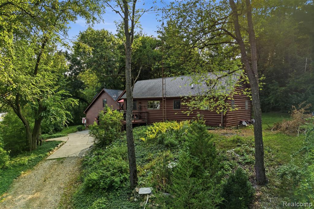 9317 East Lovejoy Road Linden, MI 48451 - Photo 6 of 62 Gallery Image 6