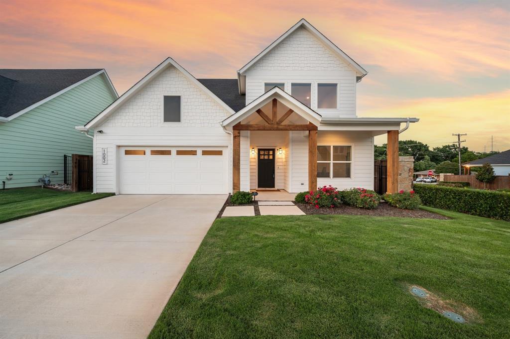 1002 Meadowbend Loop South Grapevine, TX 76051 - Photo 1 of 39