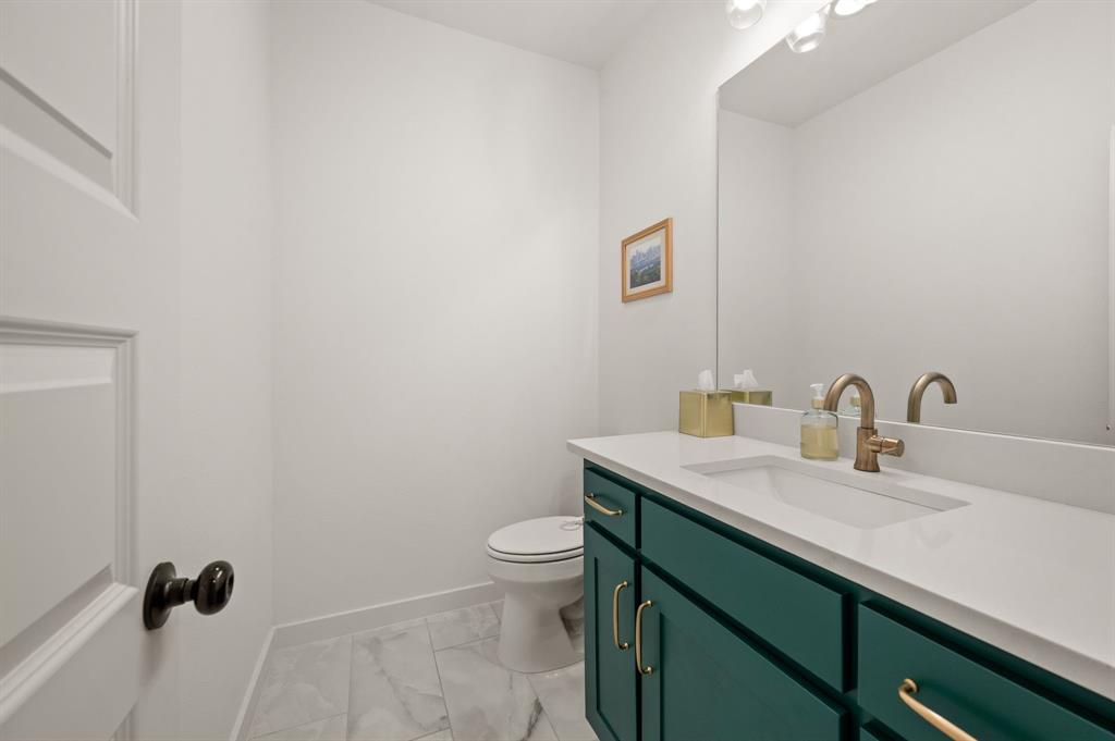 1002 Meadowbend Loop South Grapevine, TX 76051 - Photo 23 of 39