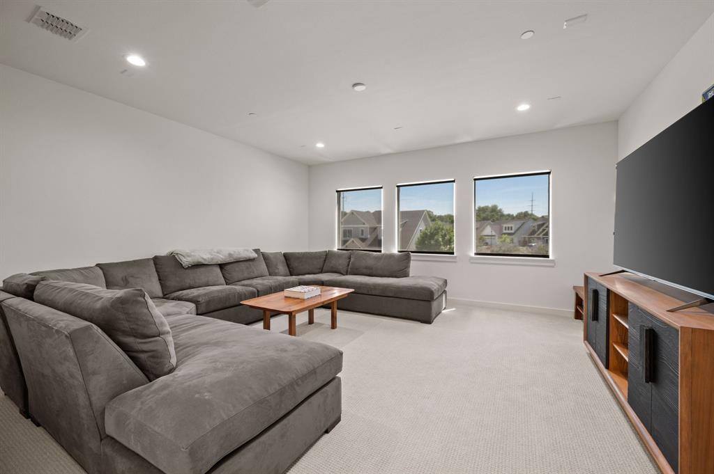 1002 Meadowbend Loop South Grapevine, TX 76051 - Photo 25 of 39