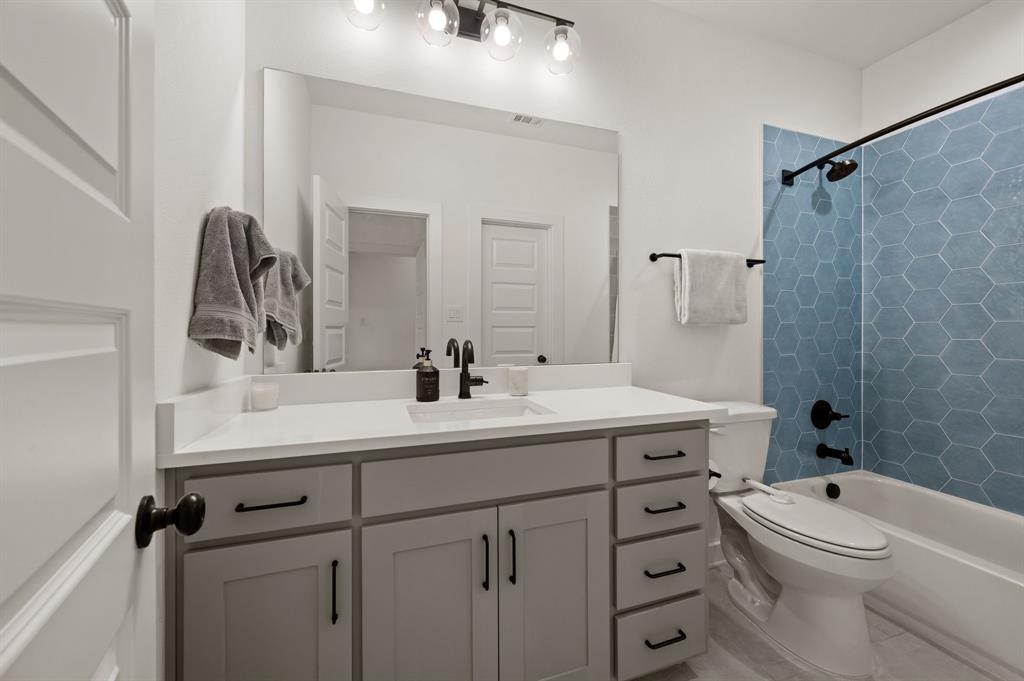 1002 Meadowbend Loop South Grapevine, TX 76051 - Photo 29 of 39