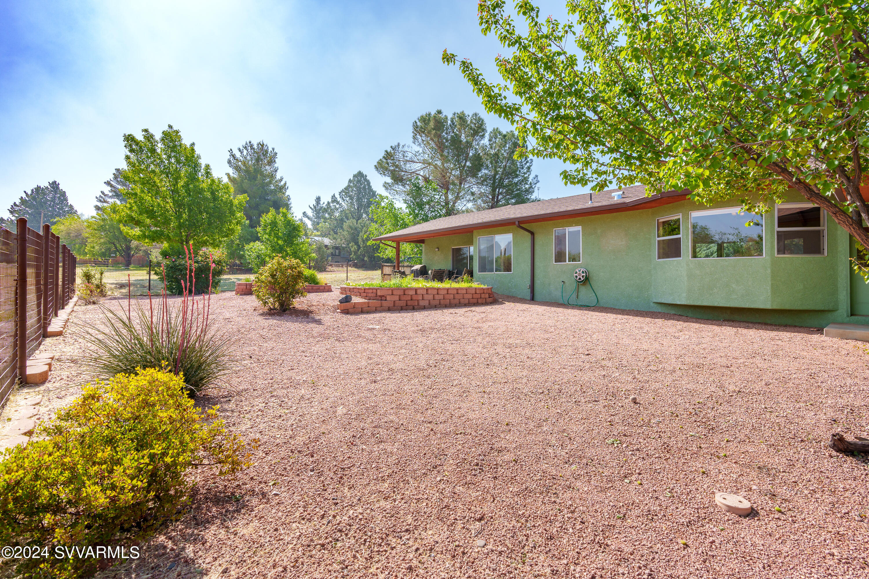 60 Sierra Road Sedona, AZ 86336 - Photo 37 of 43 Large Backyard