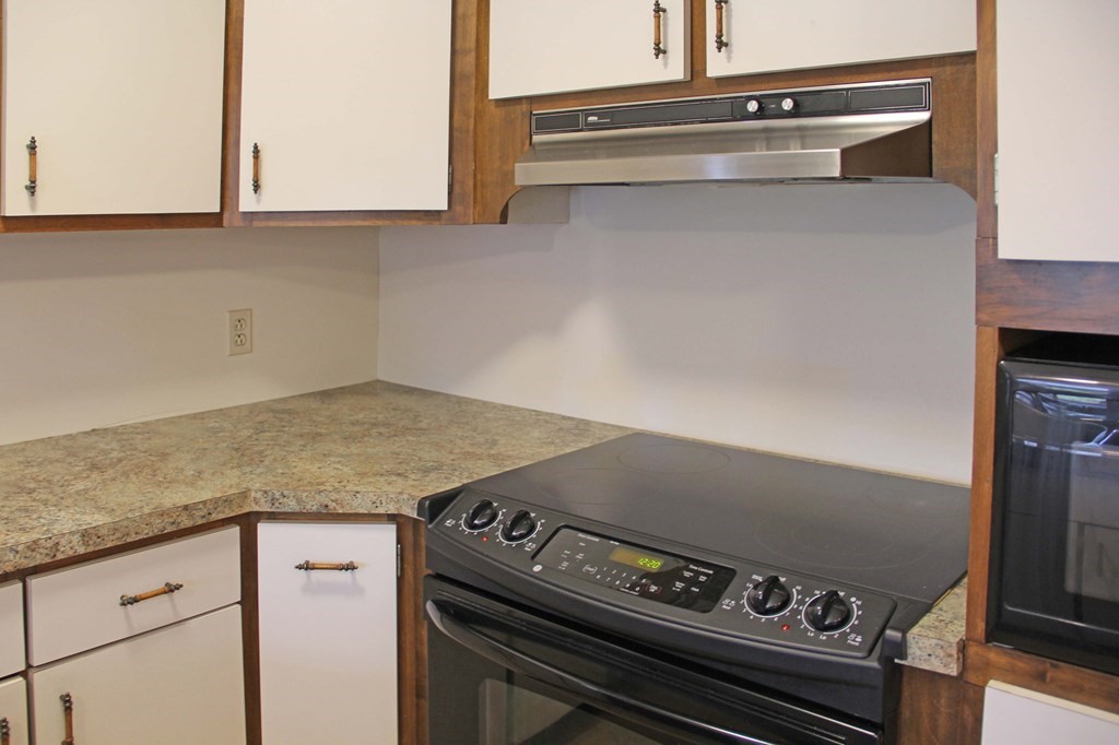 164 Montgomery Road Westfield, MA 01085 - Photo 11 of 27 Gallery Image 11
