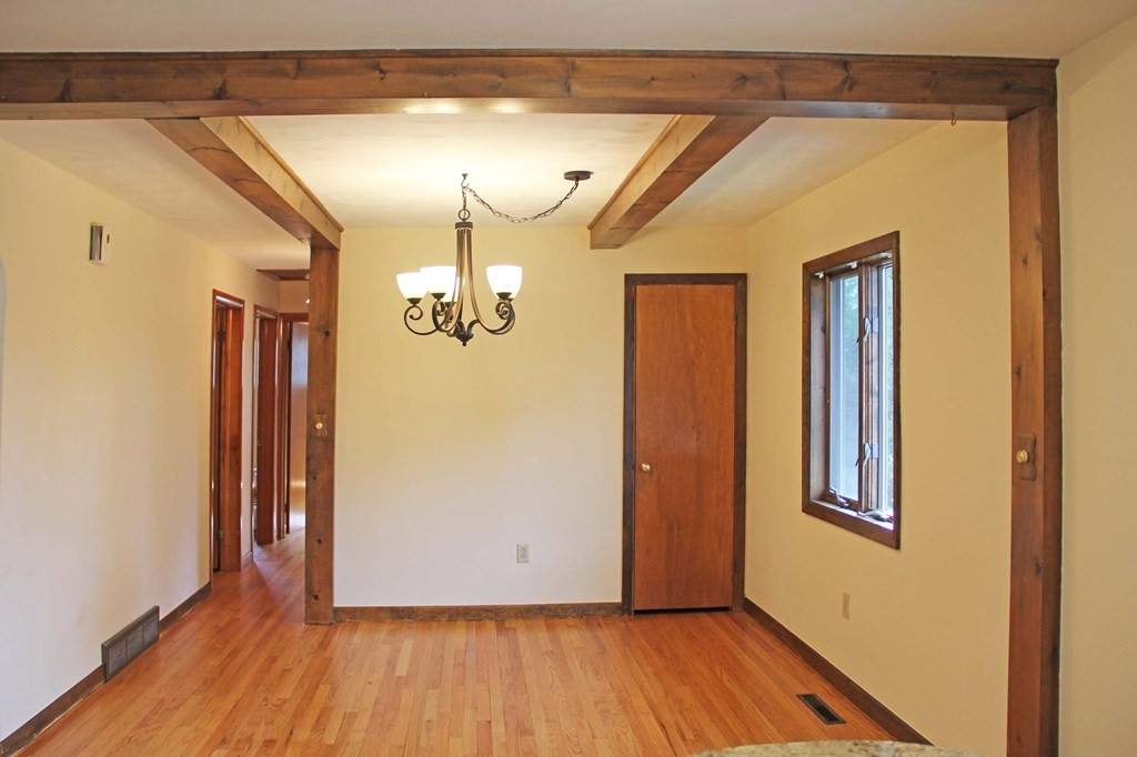 164 Montgomery Road Westfield, MA 01085 - Photo 12 of 27 Gallery Image 12