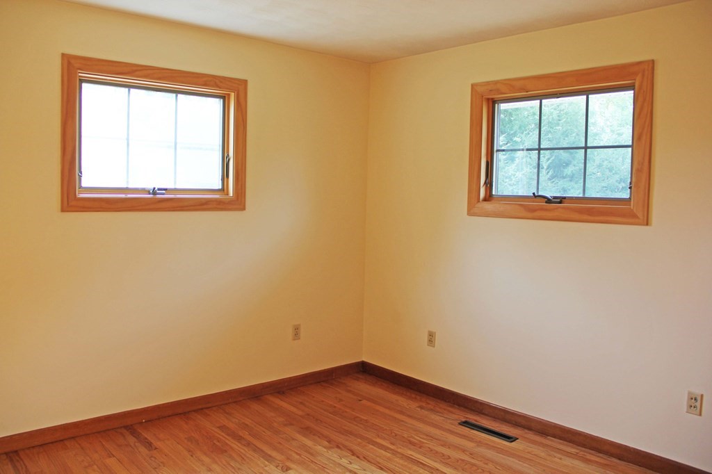 164 Montgomery Road Westfield, MA 01085 - Photo 15 of 27 Gallery Image 15
