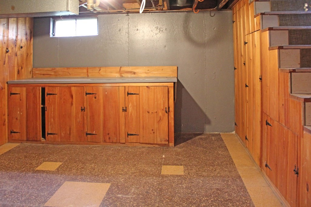 164 Montgomery Road Westfield, MA 01085 - Photo 23 of 27 Gallery Image 23