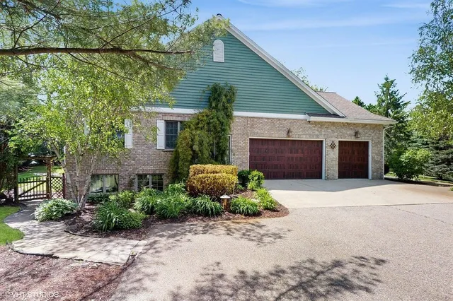 $1,099,000 | 2917 Bridlepath Court, Unit 22, Lyons, WI 53147