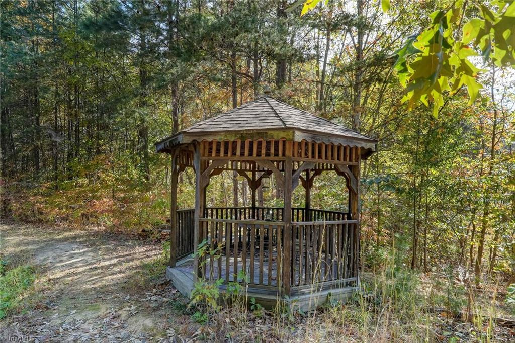 383 Crossover Road Reidsville, NC 27320 - Photo 12 of 49