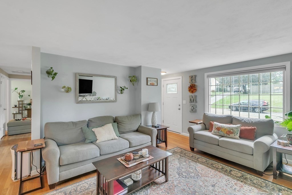 34 Jeanne Marie Street Springfield, MA 01129 - Photo 11 of 35 Gallery Image 11