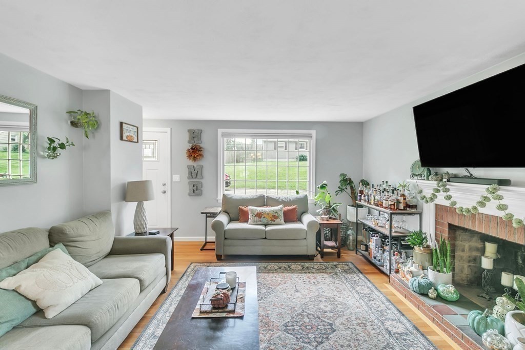 34 Jeanne Marie Street Springfield, MA 01129 - Photo 13 of 35 Gallery Image 13