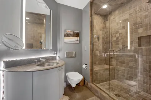 $2,375,000 | 55 West Delaware Place, Unit 1120, Chicago, IL 60610