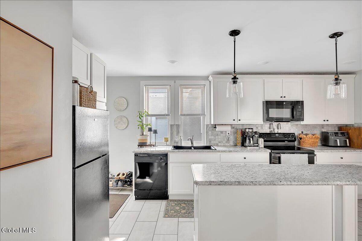 1575 Union Street Schenectady, NY 12309 - Photo 19 of 45 28-1575 Union St-34