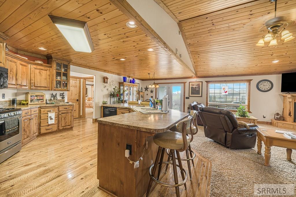 4548 East 250 North Rigby, ID 83442 - Photo 15 of 72 Kitchen