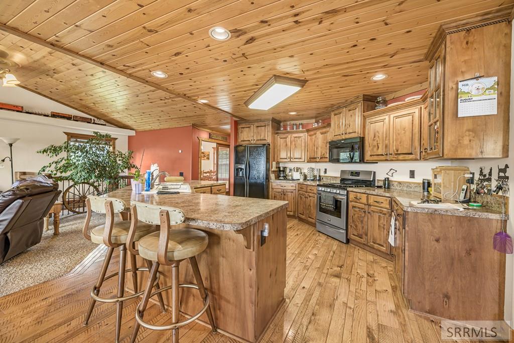 4548 East 250 North Rigby, ID 83442 - Photo 16 of 72 Kitchen