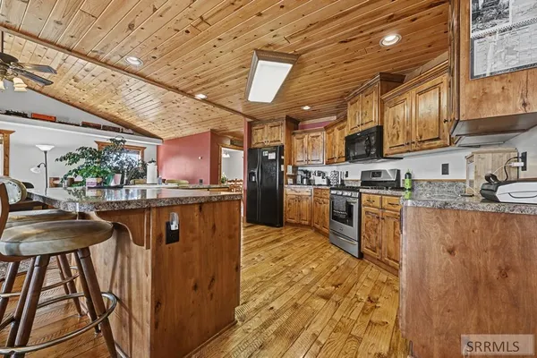 $1,085,000 | 4548 East 250 North, Rigby, ID 83442