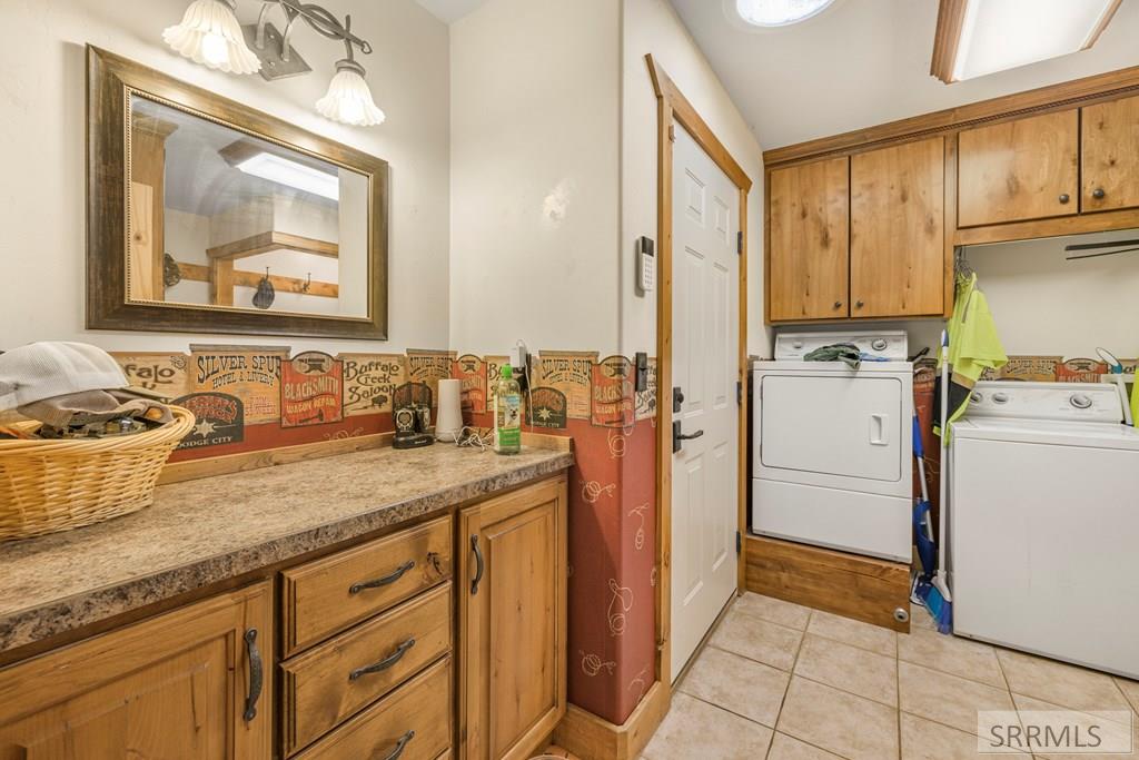 4548 East 250 North Rigby, ID 83442 - Photo 31 of 72 Laundry