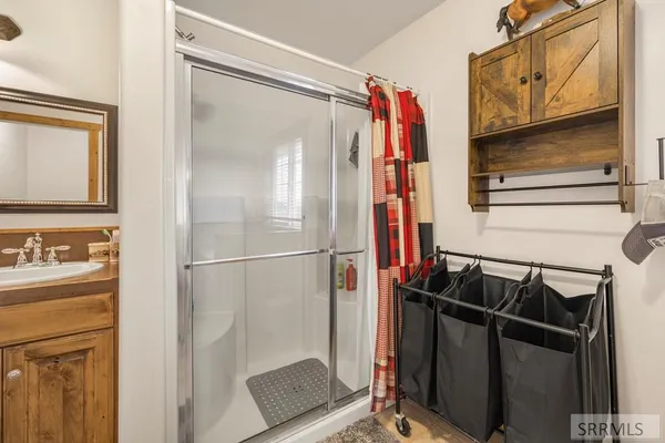 $1,085,000 | 4548 East 250 North, Rigby, ID 83442