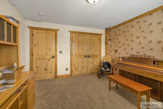 $1,124,000 | 4548 East 250 North, Rigby, ID 83442