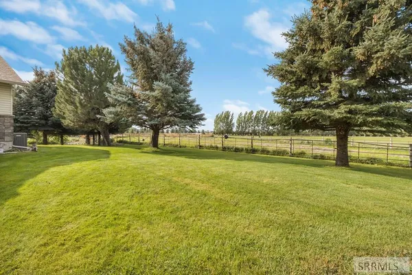 $1,085,000 | 4548 East 250 North, Rigby, ID 83442